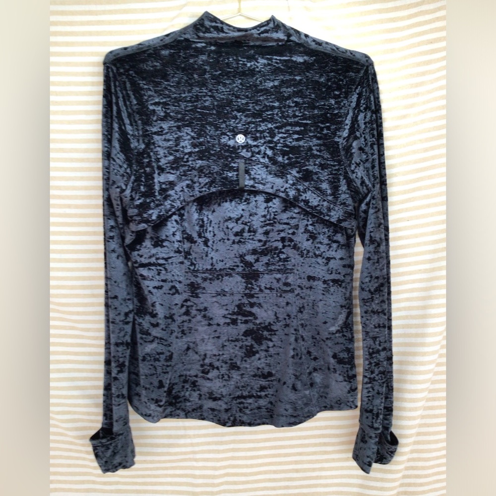Lululemon Crush velvet, black, define jacket